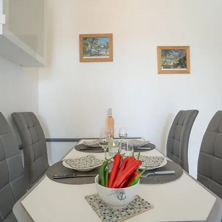 Village Cap Esterel - L'esquinade-9 By Interhome Saint-Raphael (Var)