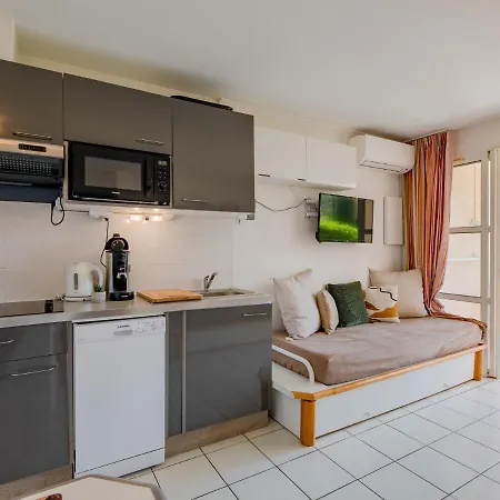 Village Cap Esterel - L'esquinade-9 By Interhome Saint-Raphael (Var)