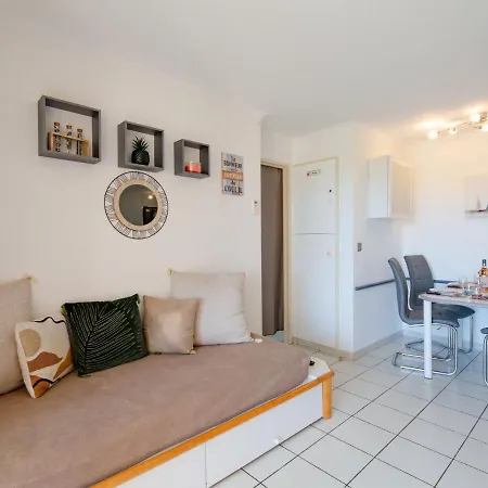Apartment Village Cap Esterel - L'esquinade-9 By Interhome Saint-Raphael (Var)